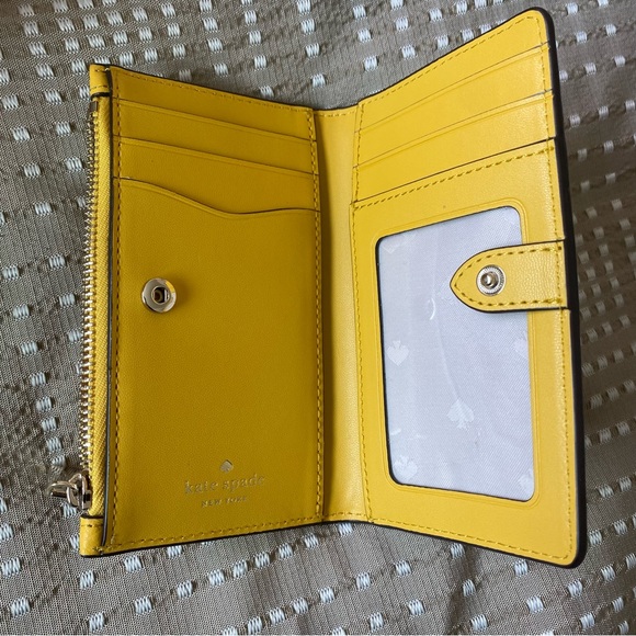 Kate Spade Wallet - Picture 2 of 4